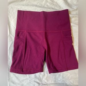 Athleta Salutation Stash II Pocket Short 5” Size XS